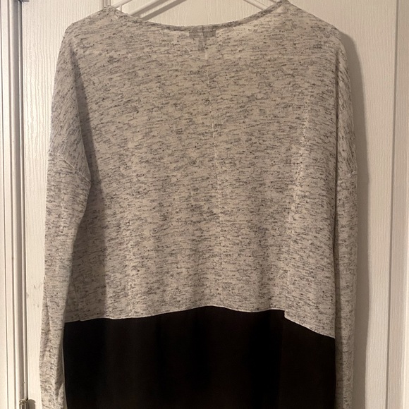 Heather gray Express color block tunic with black chiffon bottom - Picture 5 of 5
